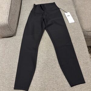 *Brand New* Alo Yoga 7/8 High-Waist Airlift Legging - Black Size Small